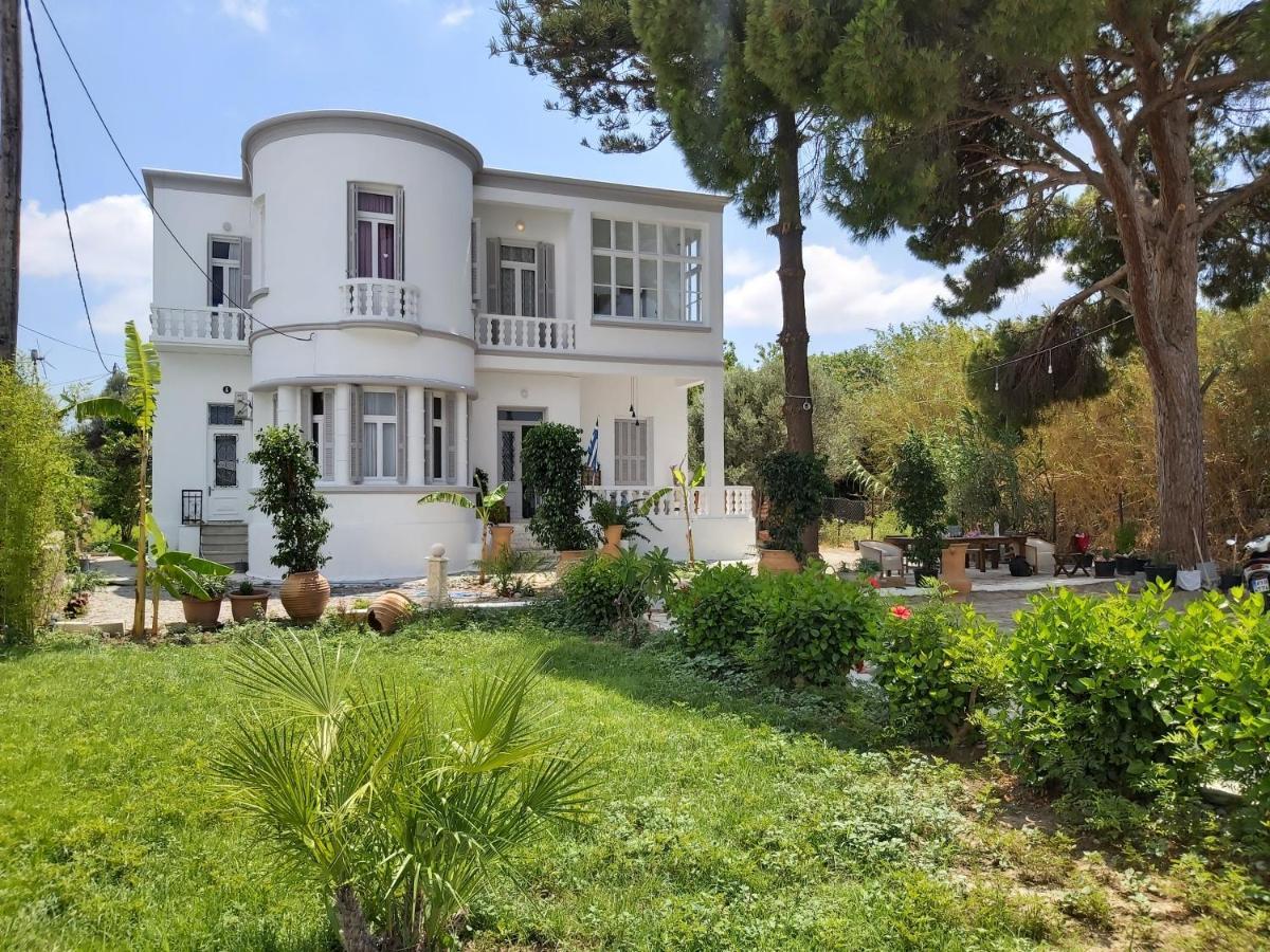 Tower Traditional Pool Villa Kremastí Exterior foto