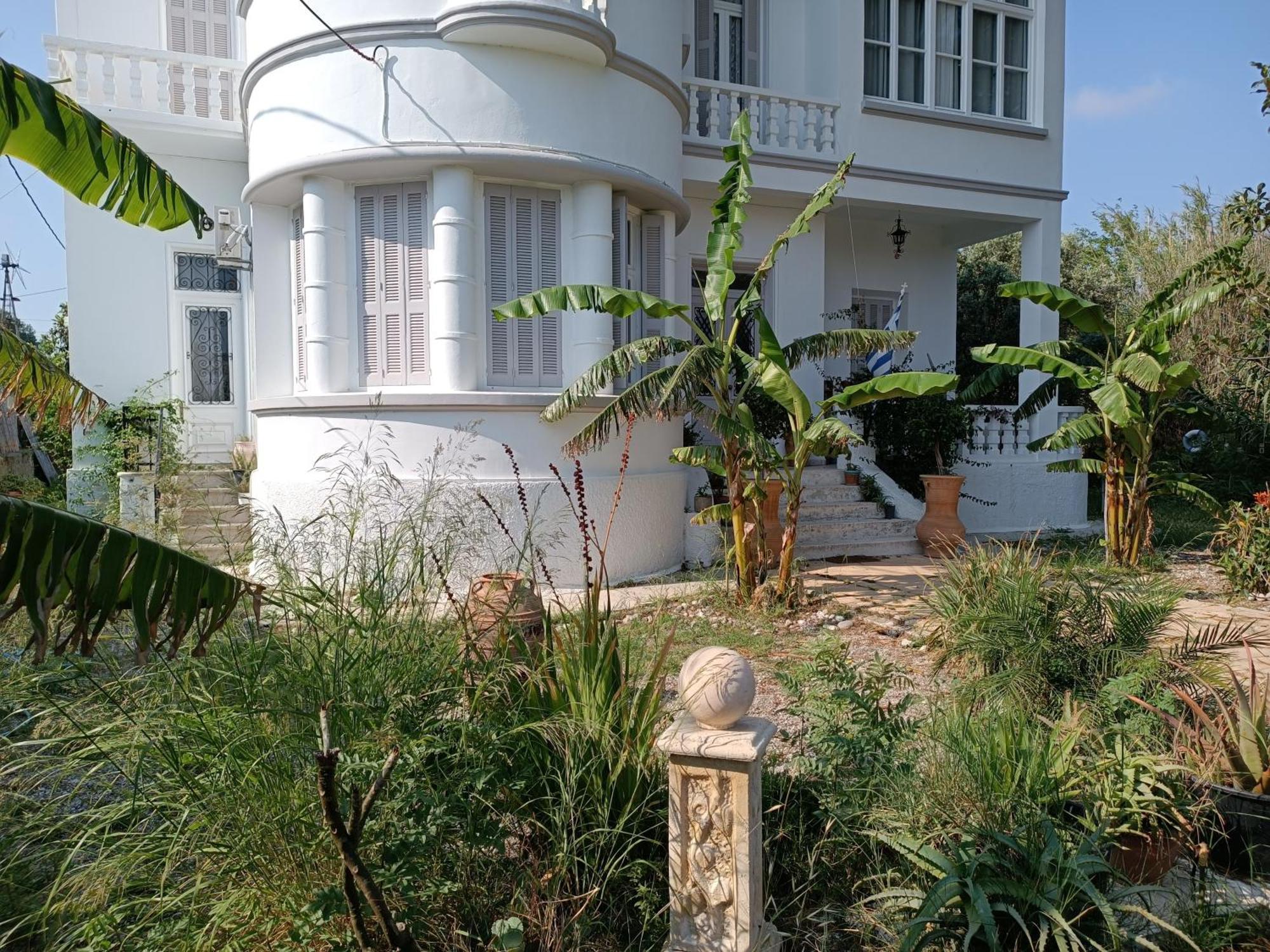 Tower Traditional Pool Villa Kremastí Exterior foto